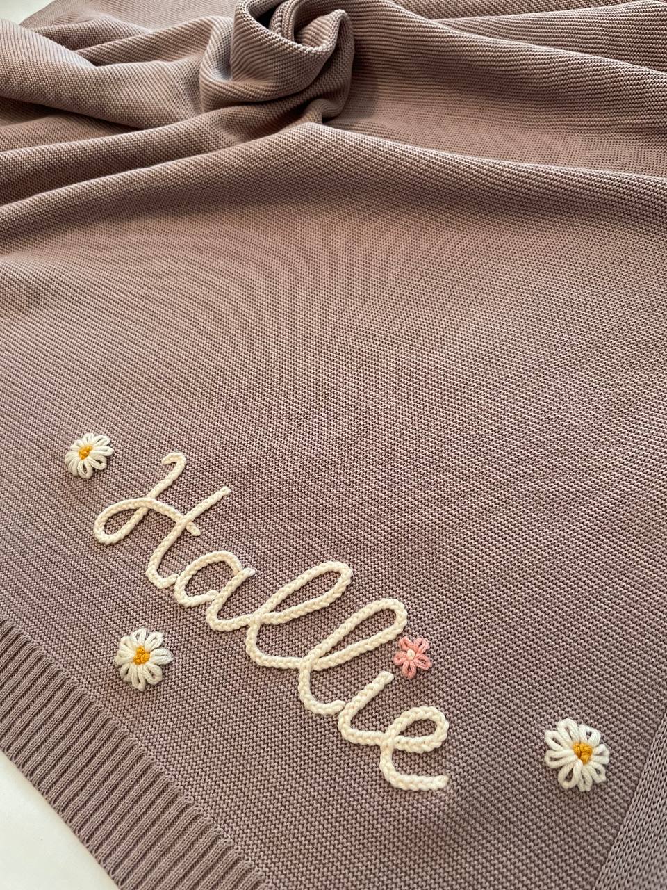 Snuggle Up: Exploring the Best Soft Baby Blankets for Your Little One